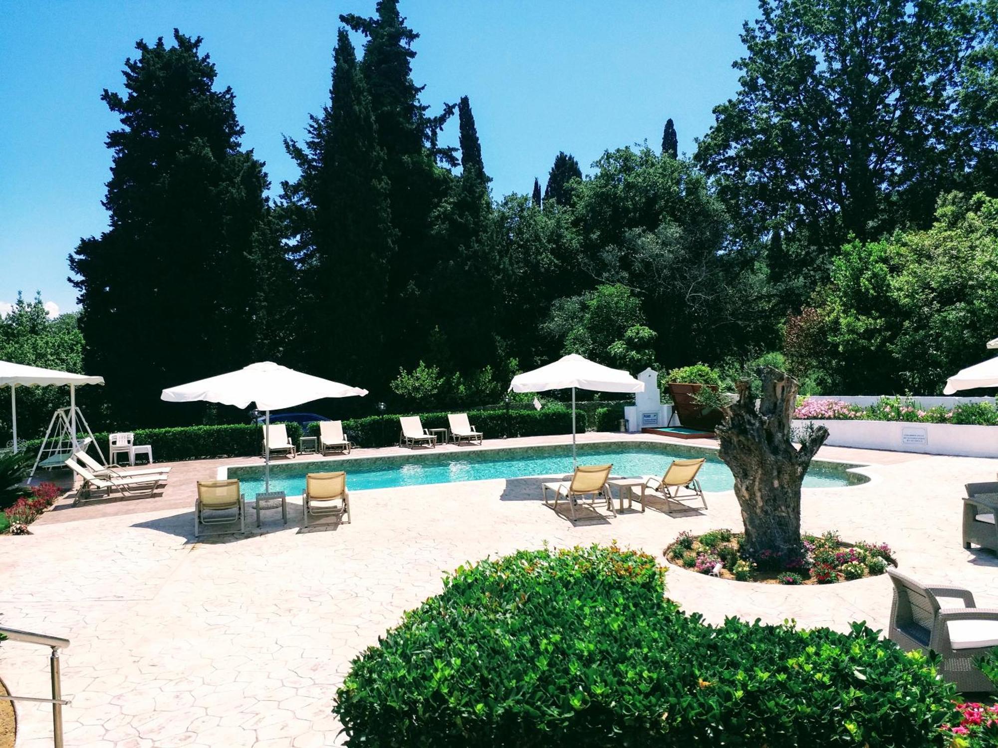Summer Wine Friendly Resort Ipsos Luaran gambar