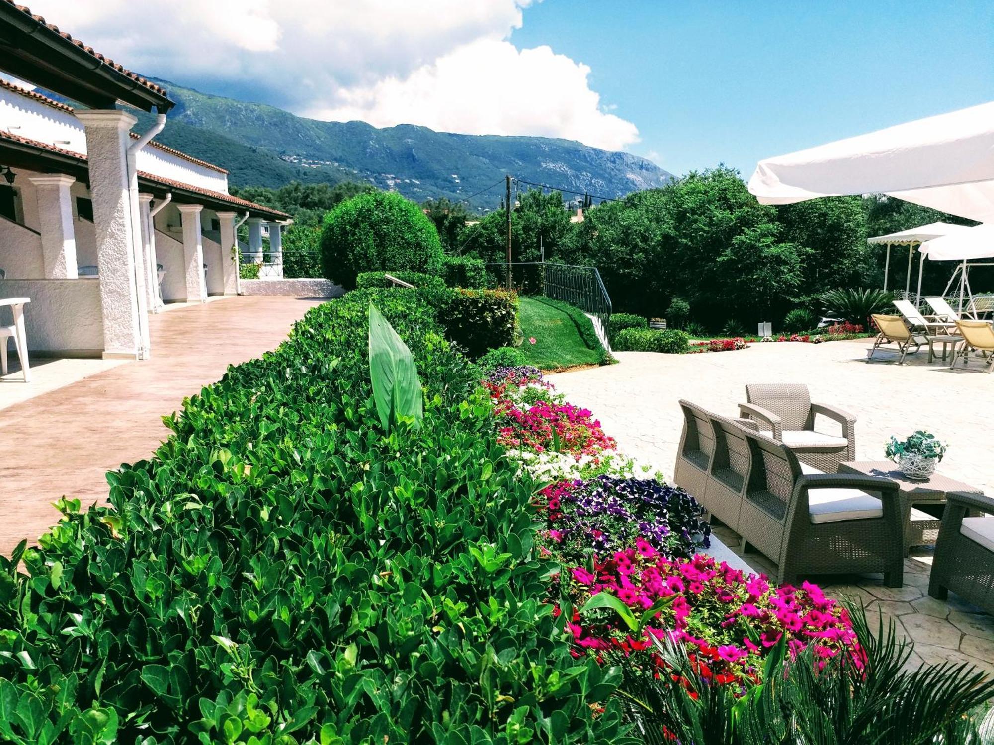 Summer Wine Friendly Resort Ipsos Luaran gambar