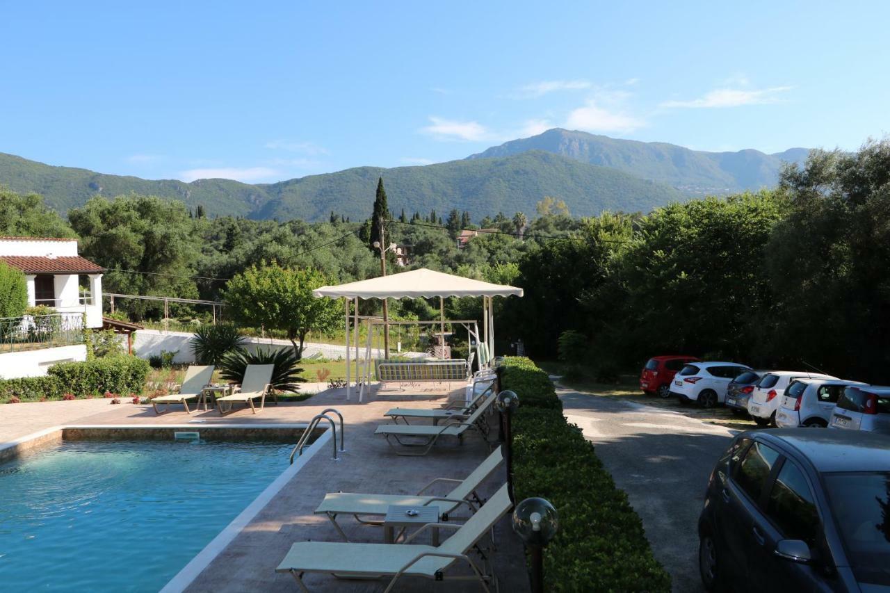 Summer Wine Friendly Resort Ipsos Luaran gambar
